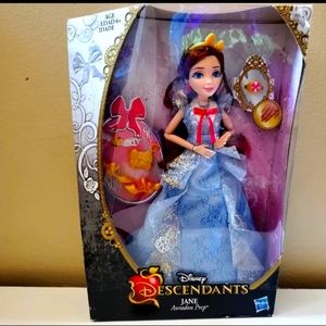 2014 (RARE)Disney Descendants CORONATION JANE AURADON PREP DOLL